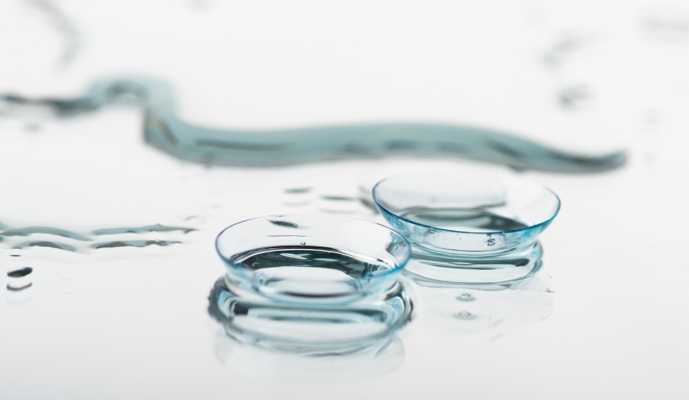 Contact Lens Hygiene: Best Practices for Keeping Your Eyes Safe and Healthy 